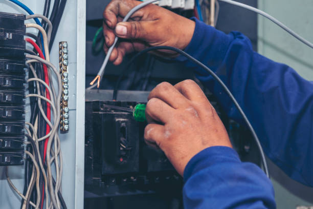Best Circuit Breaker Repair  in Fern Acres, HI